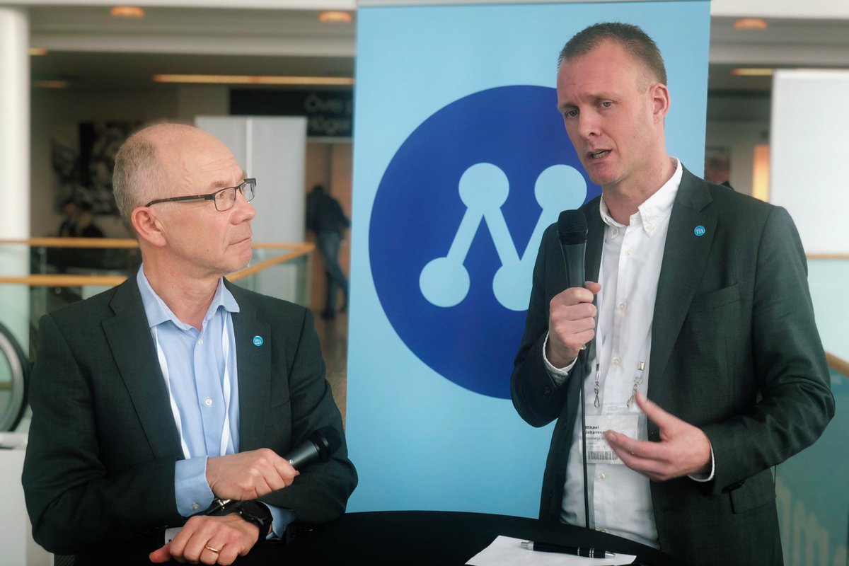 M Kronoberg (@mkronoberg) on Twitter photo INGA BESPARINGAR OCH NYA LOKALER‼️
Micke och Roland reder ut begreppen och förklarar att det inte är besparingar det handlar om i regionen och berättar om uppdraget att ta fram nya lokaler för barnhabiliteringen.
#kronoberg <a href="/MikaelJ74/">Mikael Johansson</a> <a href="/rgustbee/">Roland Gustbée</a>
facebook.com/MKronoberg/vid… INGA BESPARINGAR OCH NYA LOKALER‼️
Micke och Roland reder ut begreppen och förklarar att det inte är besparingar det handlar om i regionen och berättar om uppdraget att ta fram nya lokaler för barnhabiliteringen.
#kronoberg <a href="/MikaelJ74/">Mikael Johansson</a> <a href="/rgustbee/">Roland Gustbée</a>
facebook.com/MKronoberg/vid…