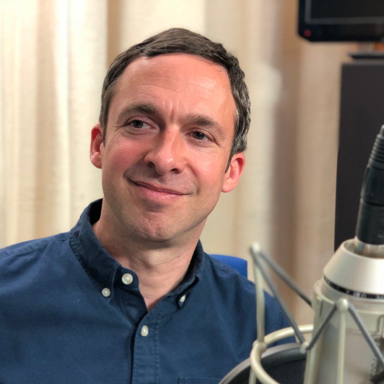 dw_politics's tweet photo. Anchors ahoy! #DWStammtisch is crossing the pond. 

@HeikoMaas headed to New York as Germany and @BarackObama visited Berlin. So @damienmcguin and @fab_vdm chat with @Julie_C_Smith and @SophiaBesch about transatlantic relations. 

Listen in: https://t.co/UwLykP9PUW https://t.co/2ey1dPXTjS