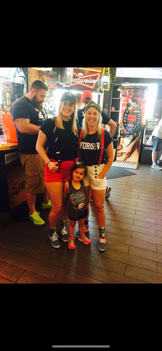 NYYUpstateCar's tweet photo. #FlashBackFriday to 2015. Yup. That’s what I wore to a game. 😂 #FORG1V3 https://t.co/MA4HT584tC