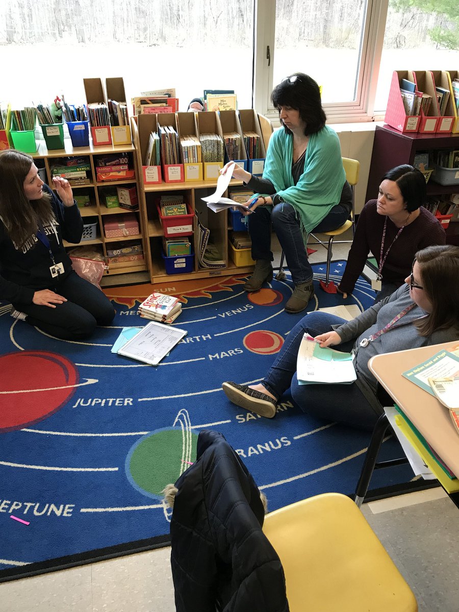 violasecond's tweet photo. Teachers being the students! Learning new reading techniques to help our students achieve! @ViolaAchieves @BoysaReading https://t.co/4QJZ85s46X