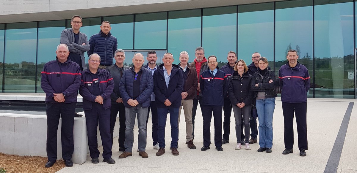 pompiers24's tweet photo. Réunion des officiers préventionnistes #PRV2 #PRV3 de la #ZoneDefenseSudOuest en Dordogne à Montignac-Lascaux dans l'enceinte de @LascauxOfficiel en présence de @DDSIS24 et du Directeur de Lascaux4. Suivi de l'actualité de la règlementation #ERP et #IGH https://t.co/ZSx1xGcQCh