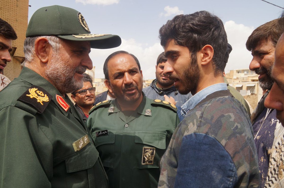 takavar_sepah's tweet photo. برای کمک رسانی از هیچ مقامی دستور نمی گیریم 
خودجوش به کمک مردم می آییم 
#بازهم_بسیج 
#برارشیرم_سیتوبمیرم 
#همراه_لرستانم https://t.co/wVfT0WUlEU