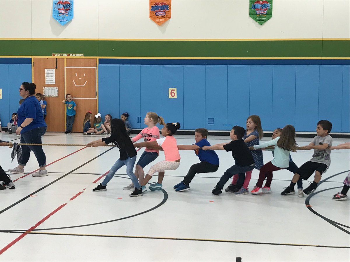 MmvAntony's tweet photo. Field Day practice is in full swing. #mmvPE #mmvfieldday2019 https://t.co/0z4EihG7QN