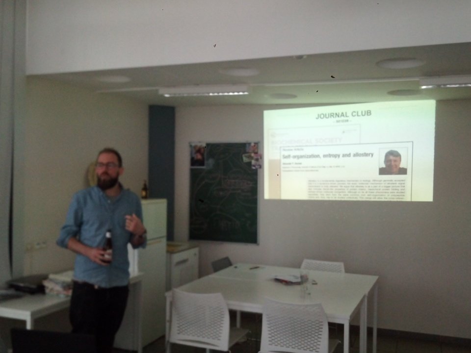 Antoine is giving today's journal club on entropy, #allostery and what we can learn from physics, with a paper from Kornev out of <a href="/UCSD/">UC San Diego</a>