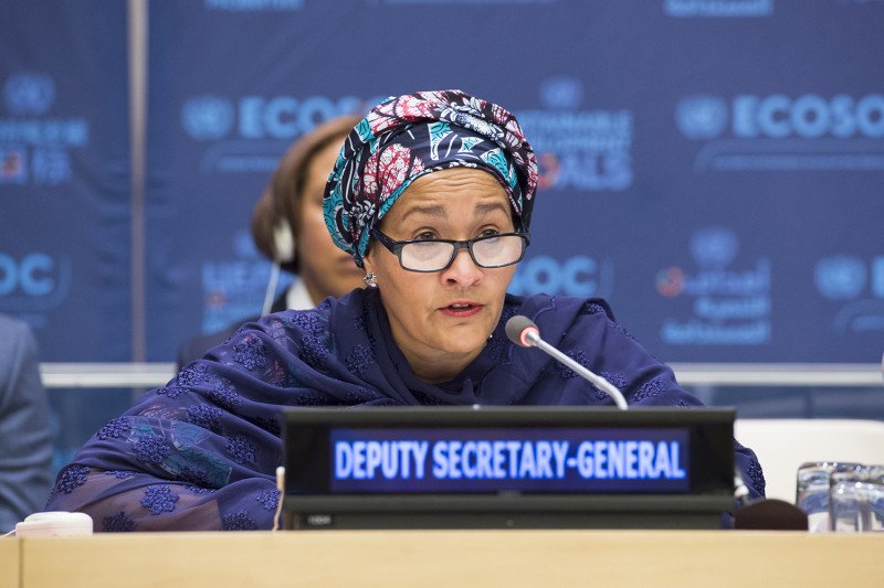 ClassCoalition's tweet photo. @AminaJMohammed : 'I'm one of 16 children. I'm the 1st of my family to graduate HS and go to college. But I feel like even since I graduated from HS 10 years ago, education has changed tremendously' She's right, and'll be at our summit to share insights! https://t.co/95RCmU24uE https://t.co/gL7EhJqauq