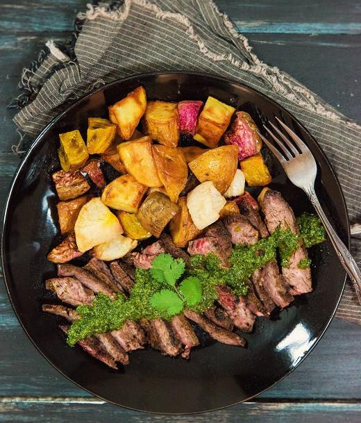 TheSupperBell's tweet image. Restaurant quality steak delivered to your door at half the cost. Check out the full menu: bit.ly/SupperBellMenu #steaknight #datenight #maderight