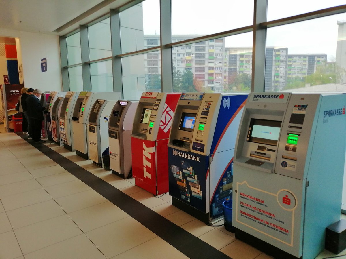 robkwaspen's tweet photo. Need some cash? #choices #atm https://t.co/QpN0PLcW5S