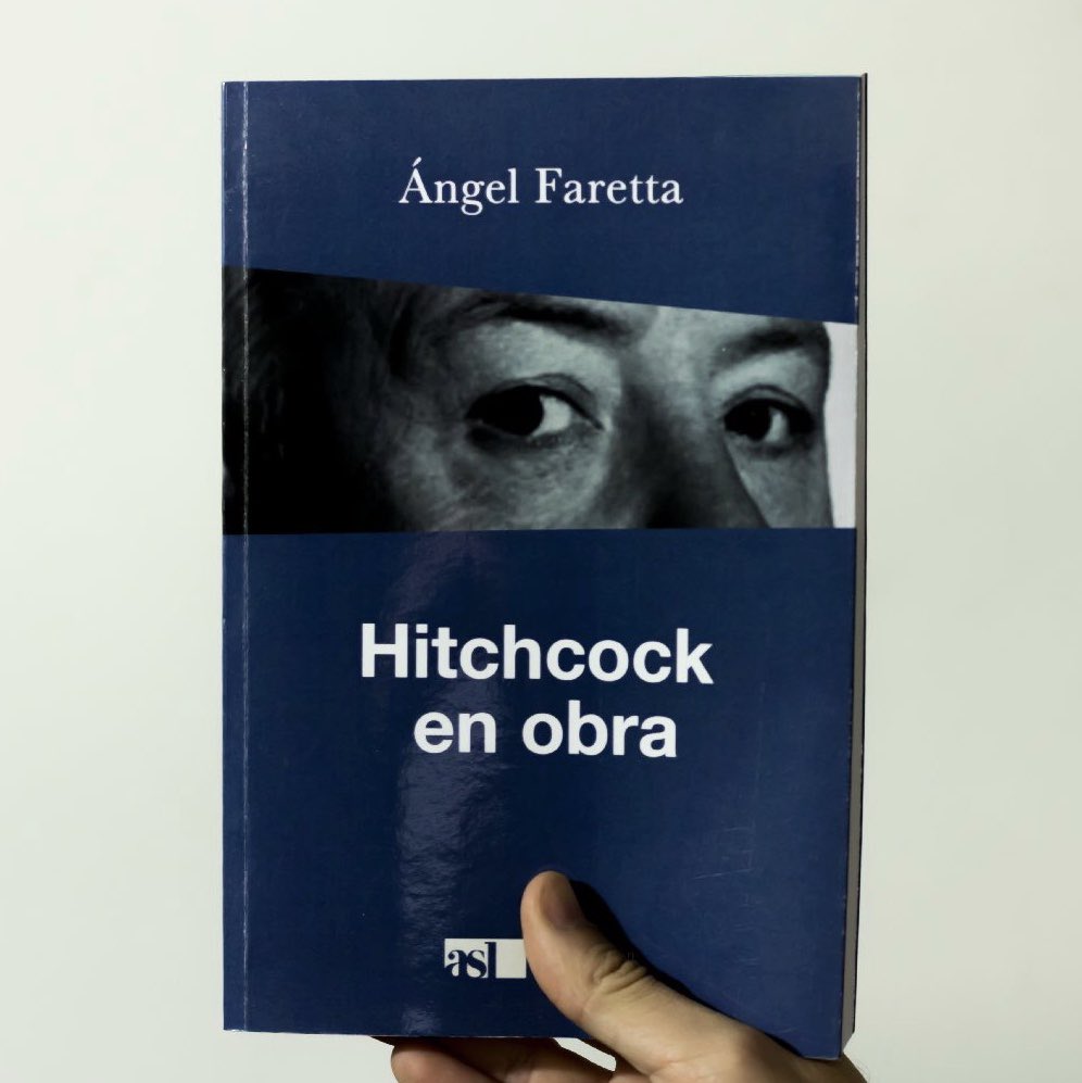 asalallena's tweet photo. #SORTEO A propósito de nuestro reciente anuncio de los próximos libros a editarse, decidimos sortear uno de los últimos ejemplares de HITCHCOCK EN OBRA, escrito por Ángel Faretta. 
Condiciones: 
-Darle RT a este tweet. 
-Seguirnos. 
-¡Si nos seguís en Instagram, doble chance! https://t.co/meKx9kq85P