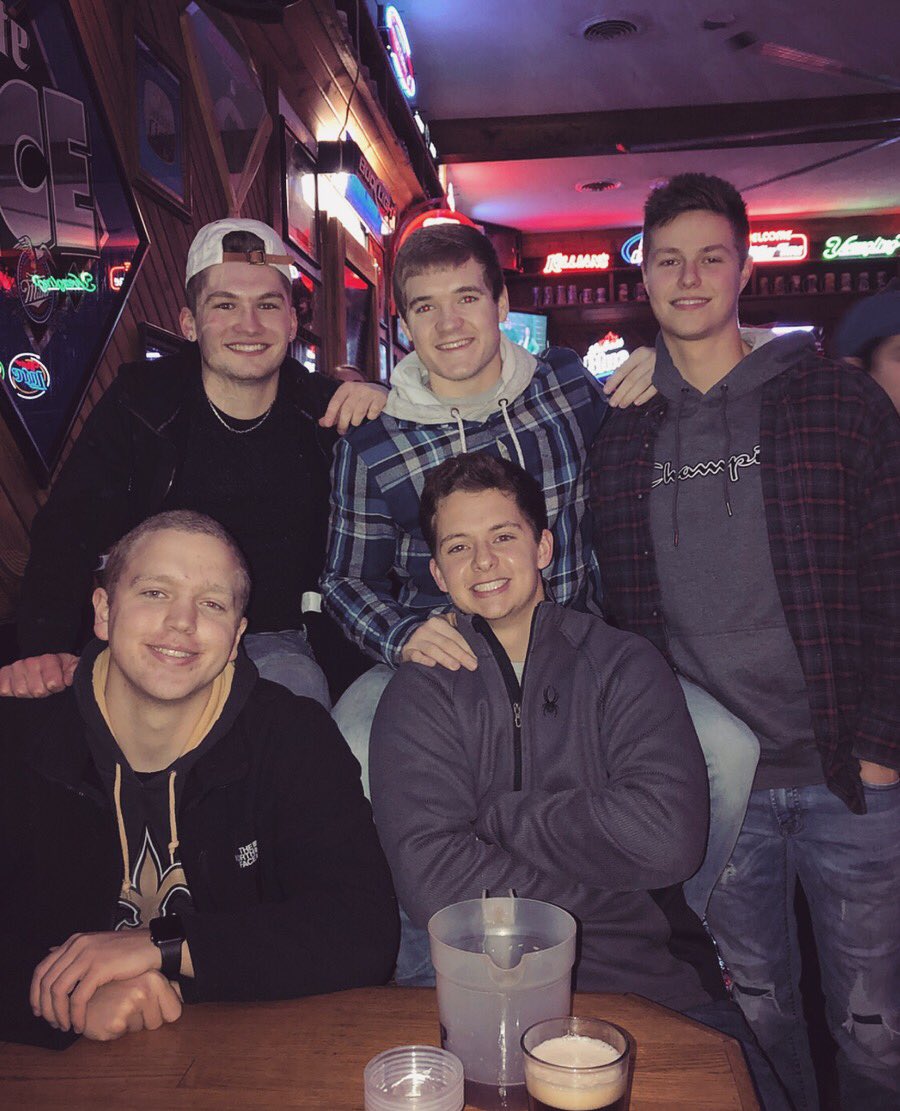 HuberColton's tweet image. Happy 21st brodie🤞🏽 can’t wait to celebrate tonight