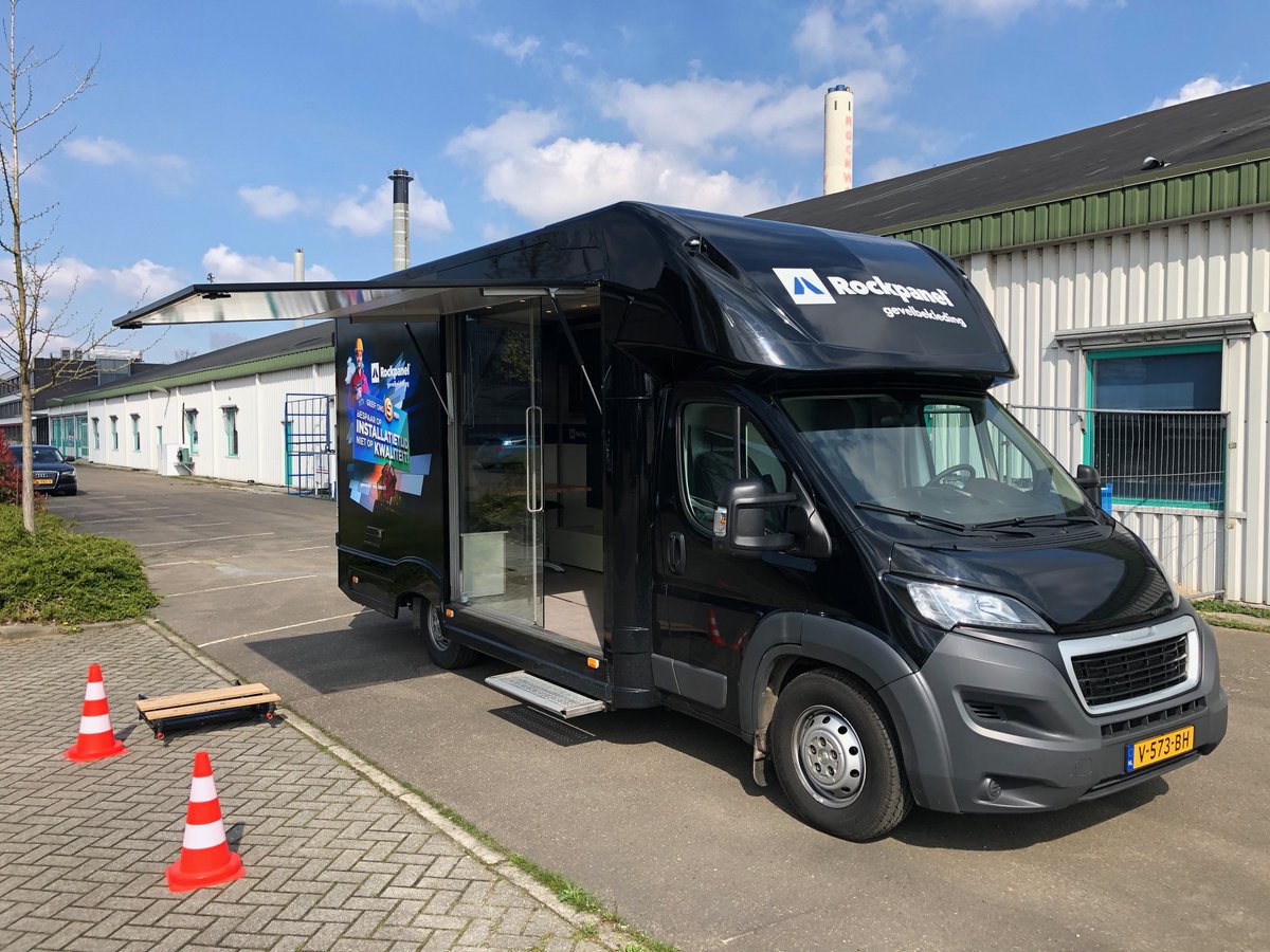 Vandaag de RockPanel bus afgeleverd. 
Rockpanel gaat hiermee voorlichting geen over de voordelen van hun gevelbekleding.

Wellicht zo'n oplossing ook interessant voor U? Bel ons dan op +31 344 652 228