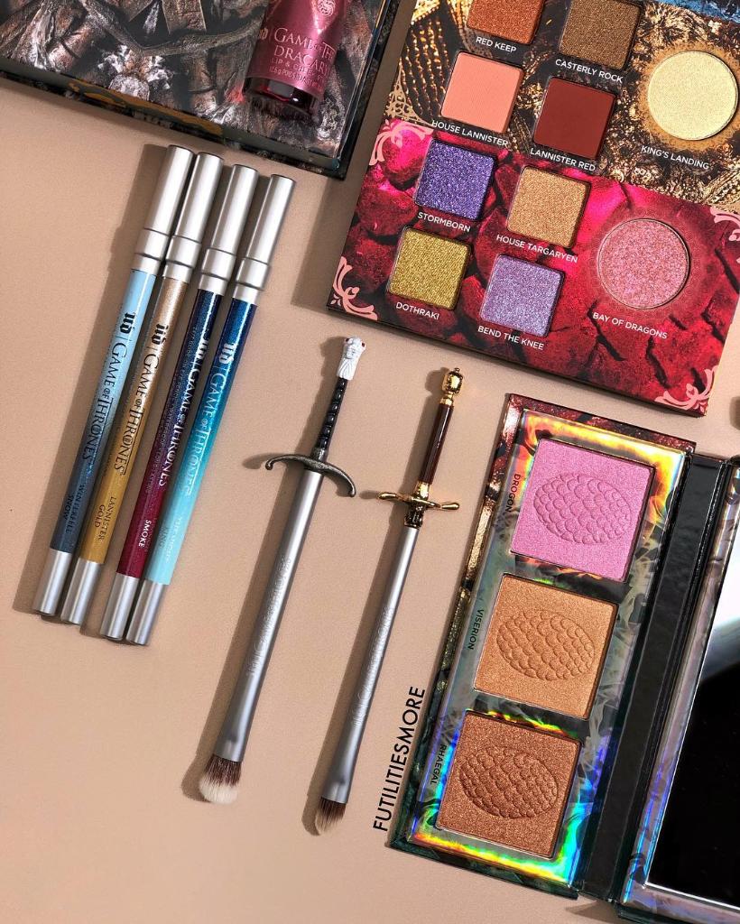UrbanDecay's tweet image. Another day gone, another day closer to the Urban Decay | Game of Thrones collection! Which piece are you most excited for? // #repost @FutilitiesMore  #UrbanDecay #FORTHETHRONE @gameofthrones #Makeup #Regram  #GOT