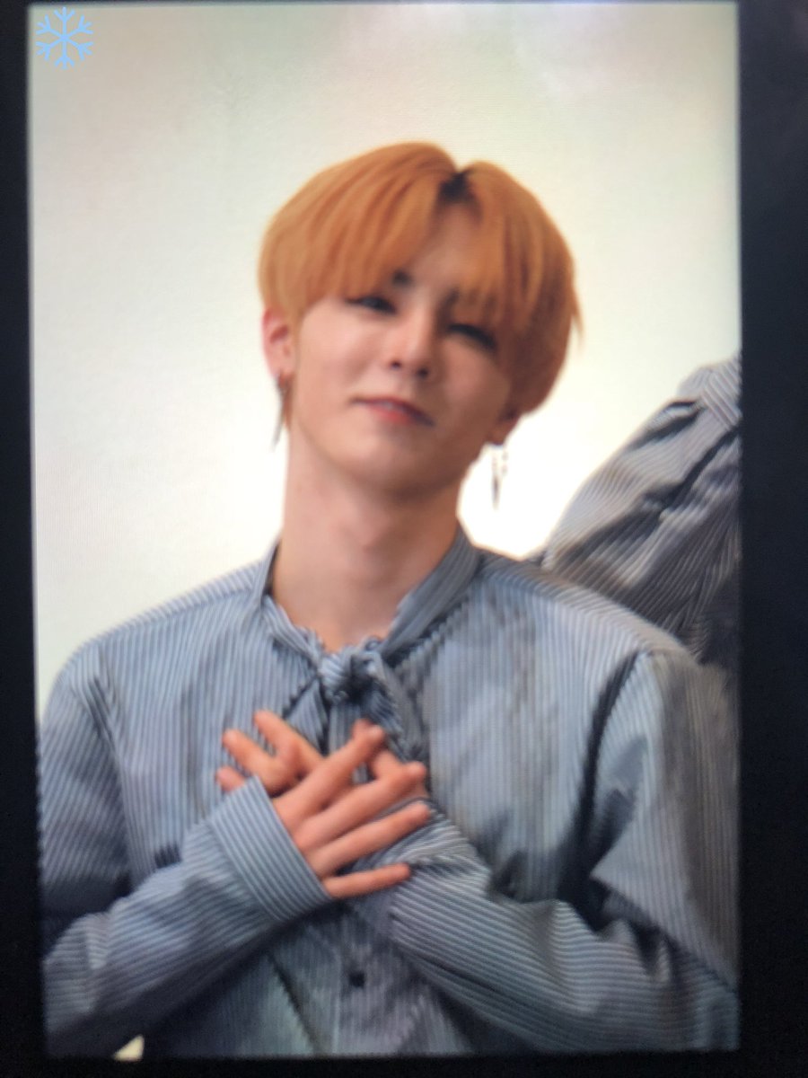 FrozenSejin's tweet photo. 190405 1부  포토타임 프리뷰 

😉❄️💙
#세진 #세진군 #セジン #せじん #sejin #SEJIN #얼음왕자님 #나침반 #14U #원포유 #ワンフォーユー #세지니랜드 @14U_JP @14U_official_ https://t.co/dTEwK6CDb9