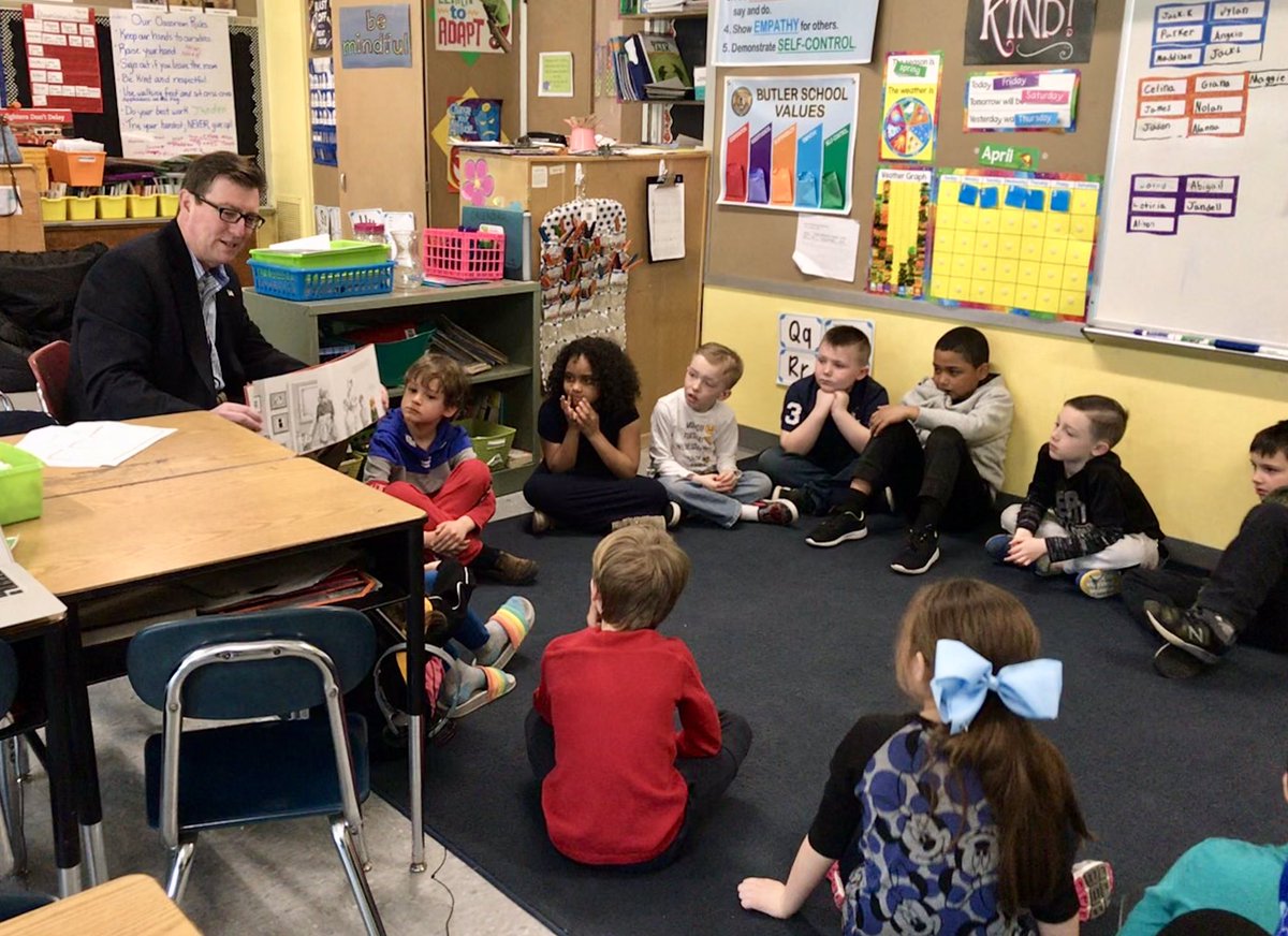 NorfolkSheriff's tweet photo. Another great morning reading to the students at Ralph D. Butler Elementary School in #AvonMA. Thank you to Principal Sarah Shaw for this opportunity. https://t.co/azaXlwMbwb