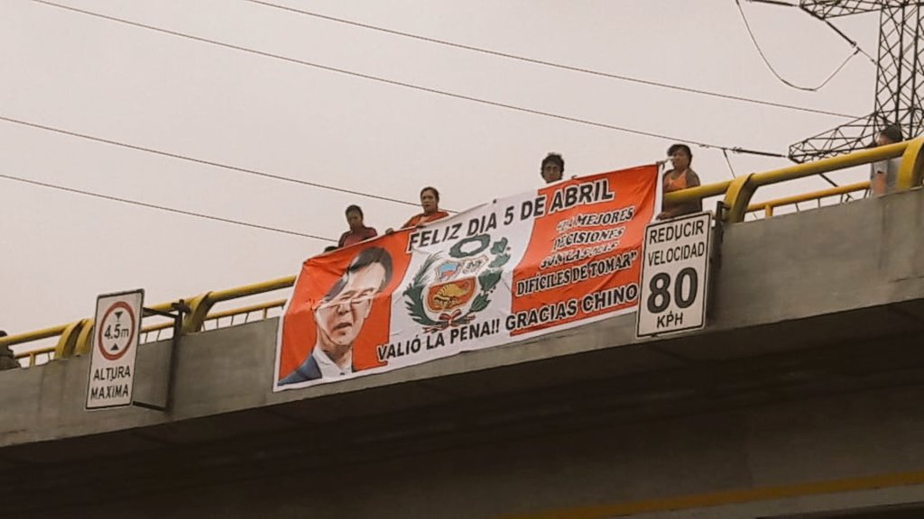 RedDigitalFuji's tweet photo. [#FujimoriCambióElPerú] Se vuelve viral en redes sociales.

Ciudadanos que reconocen el legado del mejor presidente del Perú conmemoran el #5DeAbril como el día en el que comenzó el desarrollo para nuestro país. https://t.co/UfISo1GDJV