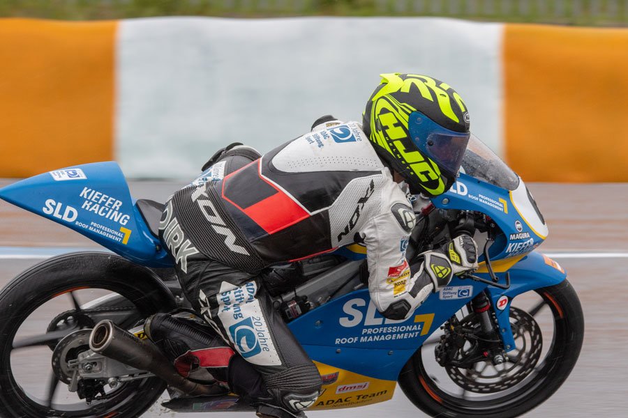 kieferracing's tweet photo. #CEVEstoril marks opening round of #Moto2 European Championship and #EuropeanTalentCup with our newly formed #JuniorProject for this series. #GoodLuck for this Weekend #MB25 Marcel Brenner und #DG6 Dirk Geiger. @kieferracing Youngsters at #CircuitoEstoril https://t.co/Gy2rjUsigp