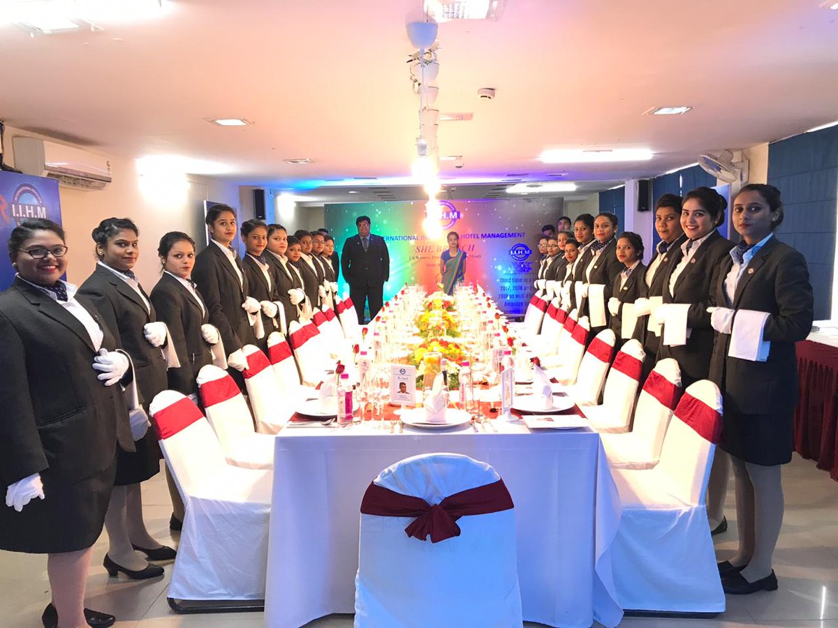 iihmpavankalyan's tweet photo. Woov what an amazing dining experience it was, the delithful waitress of @IIHMHyderabad have served the sumptuous brunch for the dynamic women of the city of pearl @hyderabad.
@IIHMHOTELSCHOOL @subornobose @JImmanue @AADirIIHMDELHI @directorblore @t2telegraph https://t.co/pT9vxUyFIO