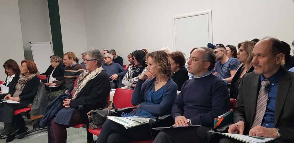 DeBiaseGiuseppe's tweet photo. Grazie alla @@cisllazio che ha organizzato per oggi pomeriggio una importante e partecipata iniziativa, per i delegati della @fircisl, di formazione sui Servizi Integrati in Rete con @paoloterrinoni1 e @enricocoppotell. @CislNazionale https://t.co/YX6LRTfZzF