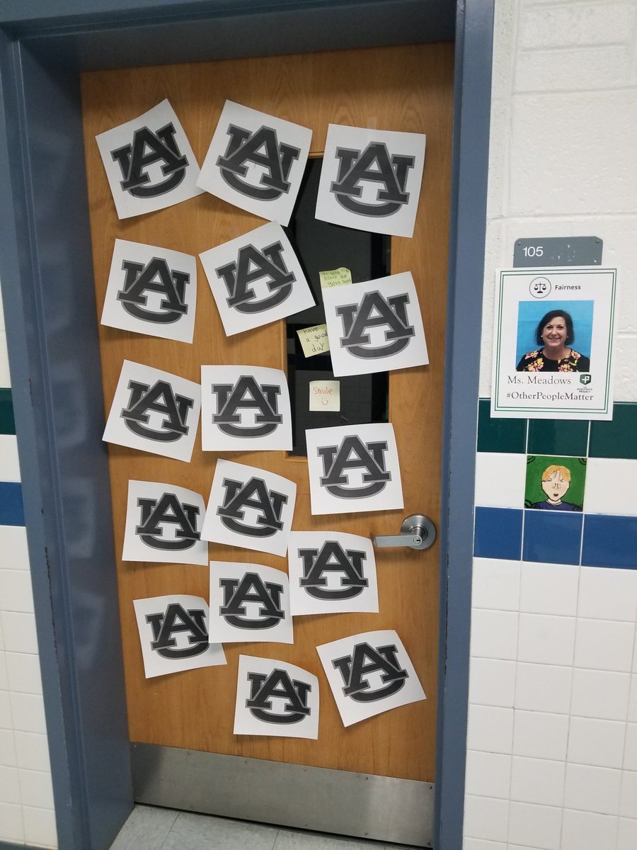 MrsFitz3rd's tweet image. When your alma mater is playing admins&apos; alma mater in the Final Four... 😂 #WarEagle @RLForgy @MsMeadowsAP #yourorangeVswerecute