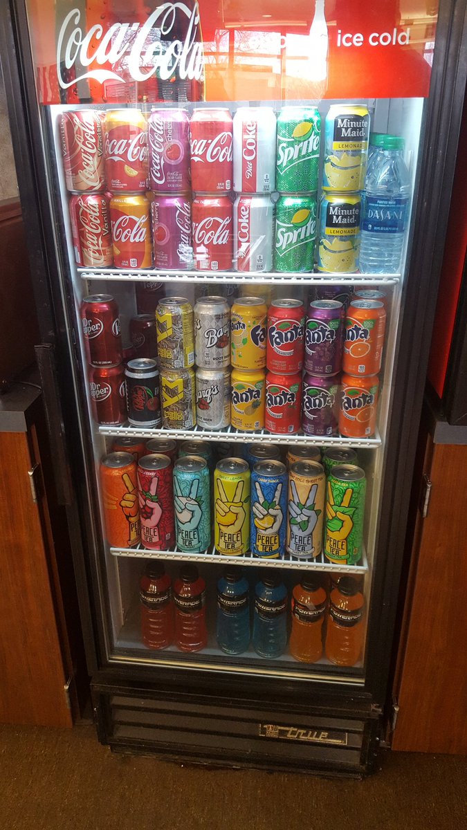 WarriorPitStop's tweet photo. Our friends at @wwccstudentlife are back with the 1st #FREEPOPCORNFRIDAY🌽 of Spring Quarter. That means you are going to need something to wash it down with...lucky for you, we have a large selection of Ice Cold Coca-Cola products! https://t.co/2At7qaigaC
