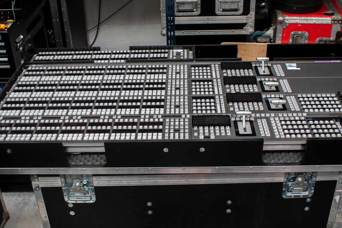 Zest4tv's tweet photo. The @GrassValleyLive Kayenne vision mixer has turned up in the warehouse from @NEP_UK ready for next weeks event! #VisionMixer #GrassValley #Kayenne #LiveEvents #EventProfs #OutsideBroadcast https://t.co/KzJXHGX6n5