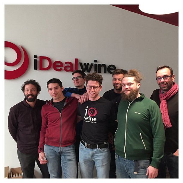 iDealwine's tweet photo. Ciprian, notre « Monsieur muscle » de l’équipe expertise – logistique, s’envole ce soir pour de nouveaux horizons.
Merci Ciprian pour ton sourire, ton énergie, ta volonté, ton cœur. Tu vas nous manquer tu sais...
Toute ta famille d’iDealwine te souhaite beaucoup de bonheur ! https://t.co/TlyCmzrNV6