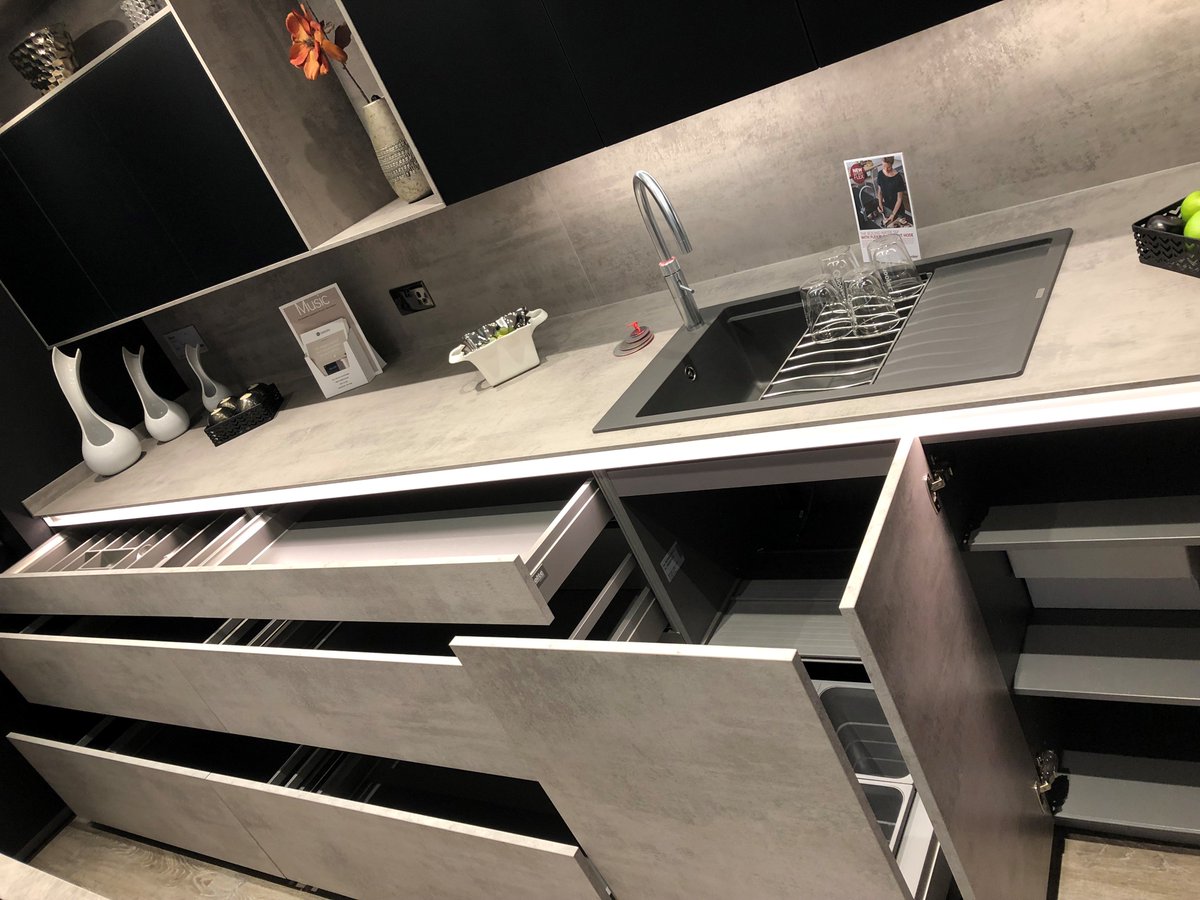 itsclearly's tweet photo. Ex showroom display, handless German kitchen FOR SALE!

We have an amazing deal on this Nolte Kitchen for £8,985.00 + VAT 

If you are looking for a new kitchen, why not come and visit Clearly Interiors Showroom this weekend! 
https://t.co/zP6etkZGac https://t.co/bG7ZSXvXrX
