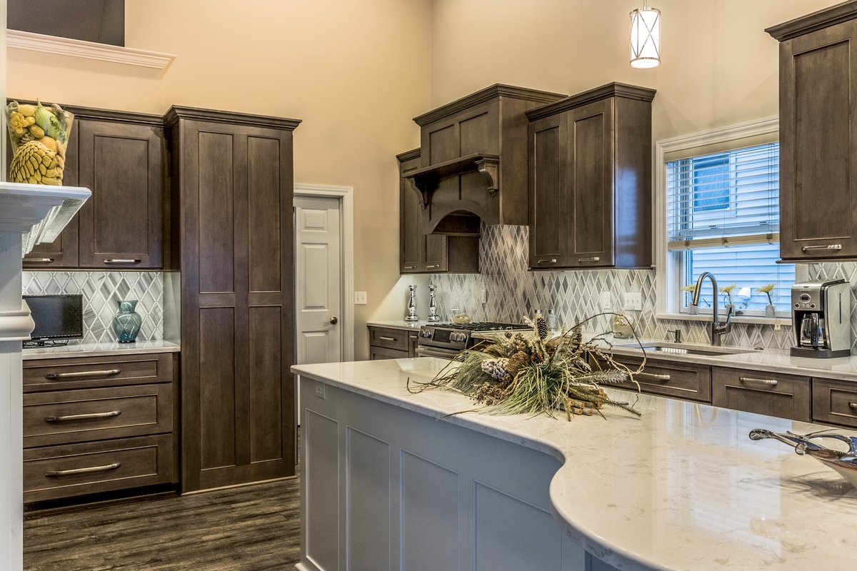 It's FriYAY! Don't forget - we ARE open on Saturdays still! 

#Kitchens #CoolKitchens #KitchenGoals #Custom #Cabinetry #FridayFeeling #DreamKitchen