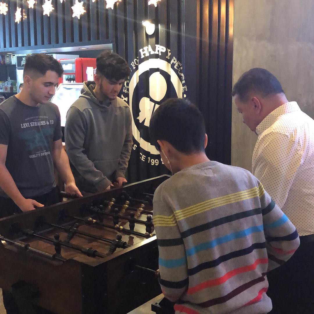 los_perros's tweet photo. When you come to #LosPerros in #Kendall, always be ready for a game of foosball! (Photo: @adrianasanoydelicioso) https://t.co/kKnS4UlKLm