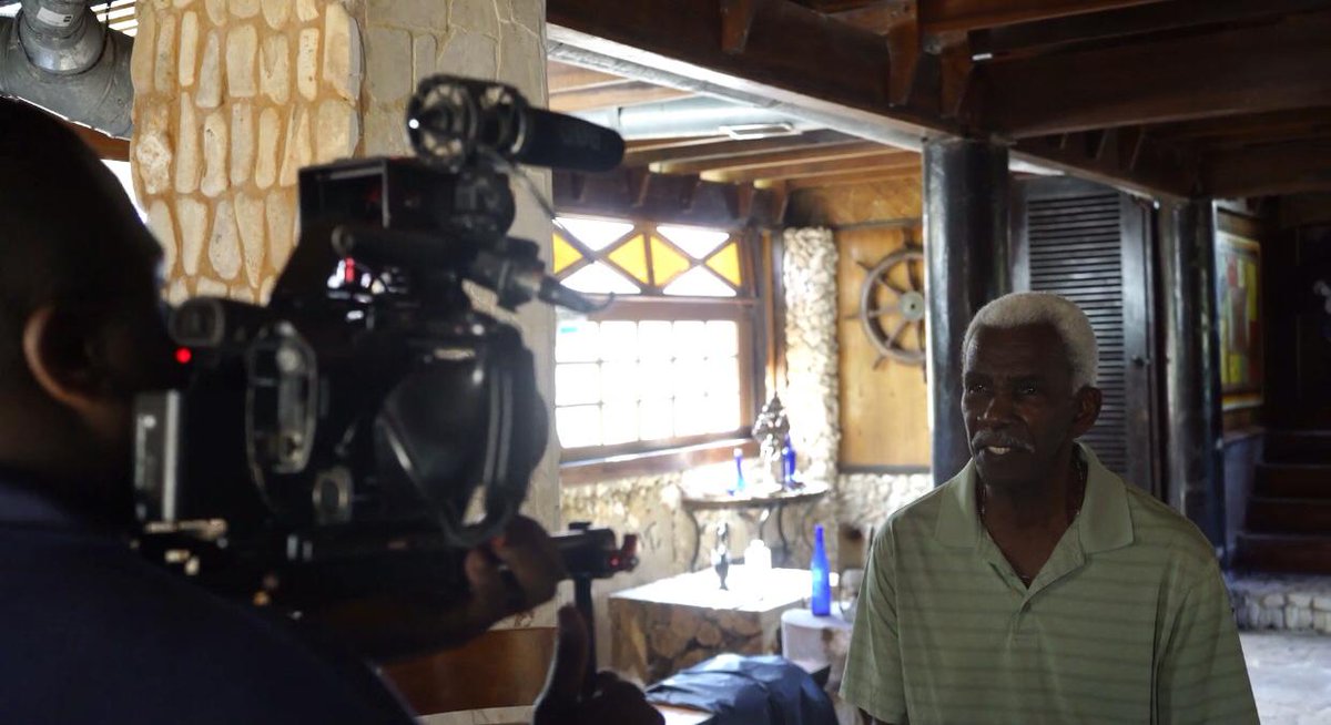 The_Malaika's tweet image. #NewMusic Coming May 2019 from @omaribanks11 SWIPE 👉🏾 #HalffullorHalfempty #song  #video and #documentary

#OmariBanks #Anguilla #guitarist #musician #singer #reggae #hapilos #YourMusicEverywhere