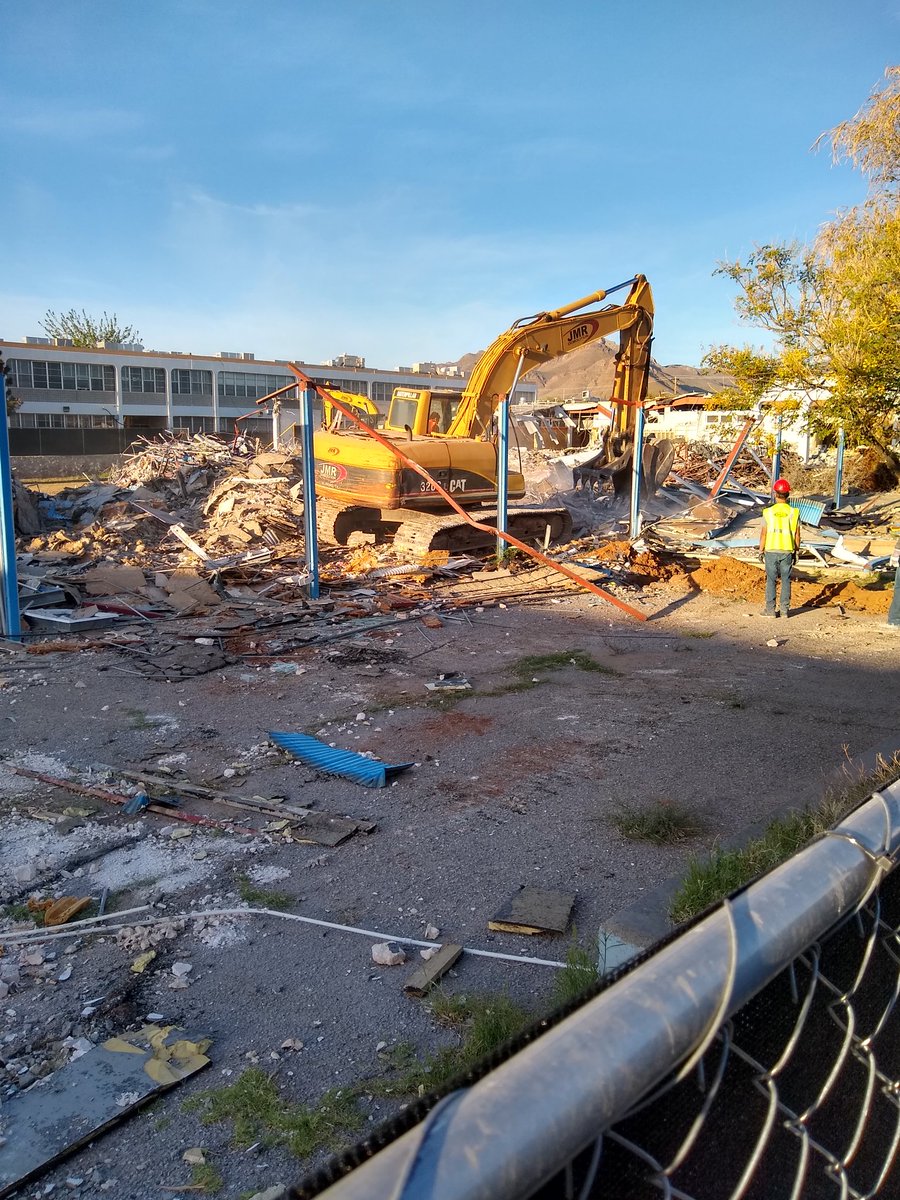 TerraceLibrary1's tweet photo. Out with the old and in with the new! Bobby Joe Hill groundbreaking! #iamepisd #collinselementary #terracehills https://t.co/KE9a0Xcabx