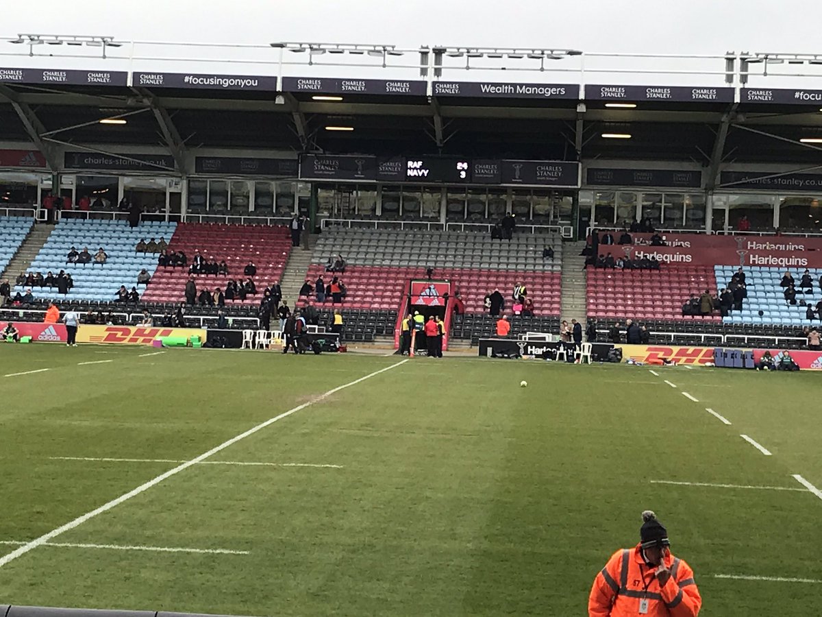 We’re here at The Stoop to cheer on all the @RAFRugbyUnion teams. #GoAirForceSinkNavy!!!! 🏉