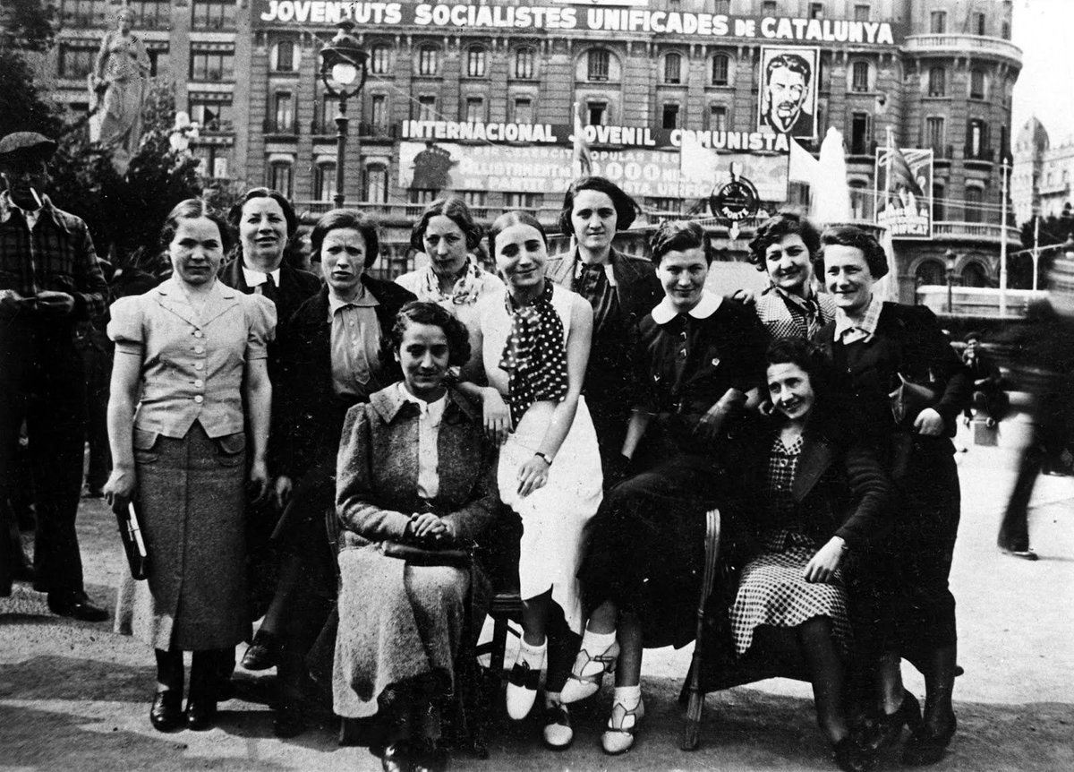 keviinhern1's tweet photo. Gracias @SvenTuytens por la charla que nos ha dado y por mostrarnos ese documental tan conmovedor. Vera Luftig y las demás mamás belgas tienen ahora un hueco en nuestra memoria. https://t.co/kuaH79Q1la