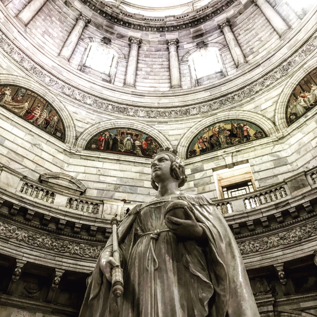 kay_on_the_move (@kanika_sh) on Twitter photo At the centre of the Victoria Memorial, at the centre of history!
#VictoriaMemorial <a href="/incredibleindia/">Incredible!ndia</a> <a href="/lonelyplanet_in/">lonelyplanet_in</a> <a href="/TOIKolkata/">TOI Kolkata</a> #Explore #TravEtc At the centre of the Victoria Memorial, at the centre of history!
#VictoriaMemorial <a href="/incredibleindia/">Incredible!ndia</a> <a href="/lonelyplanet_in/">lonelyplanet_in</a> <a href="/TOIKolkata/">TOI Kolkata</a> #Explore #TravEtc