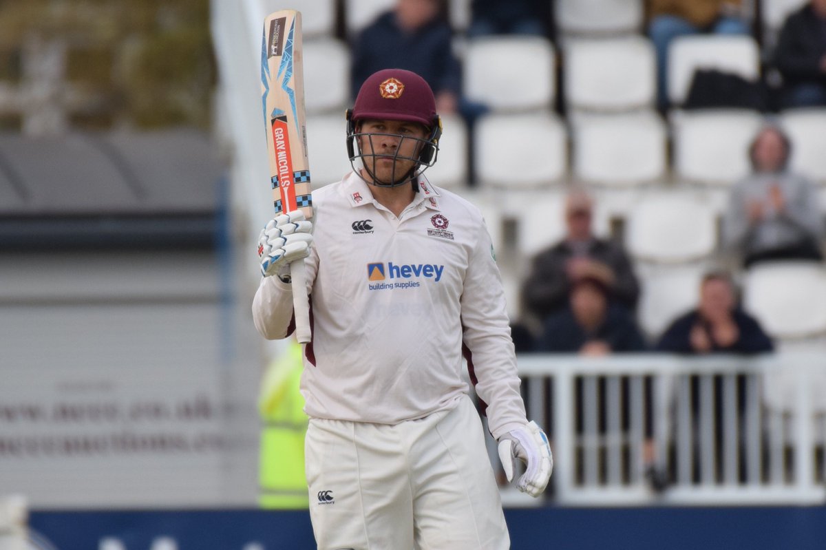 NorthantsCCC's tweet photo. 77.2 | @Rossington17 brings up his 50 off just 57 balls, 7 4s and a maximum. 

We're 269/5. https://t.co/pqVTT0n4s2