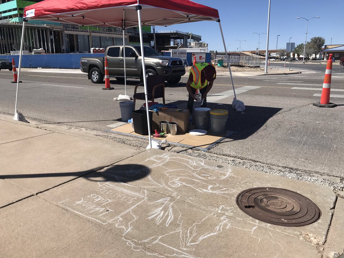 cityoflubbock's tweet photo. There’s a chance for storms tonight, so artists will start working around 2pm and have been encouraged to finish painting by 7pm. 

Come by early and enjoy this amazing project. See you all there! #KeepLubbockArtsy #KeepLubbockClean https://t.co/3mCGIXyUID