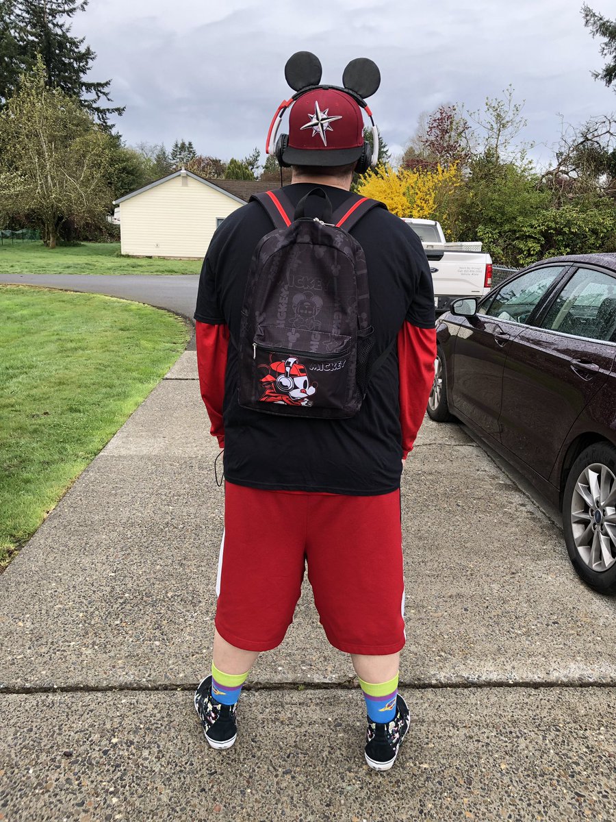 thoughtsofmrm's tweet photo. All decked out in our @originalfunko #gamermickey gear for #funkofashionfriday with a little @Mariners flair because of course! https://t.co/JvmSlM8hpo