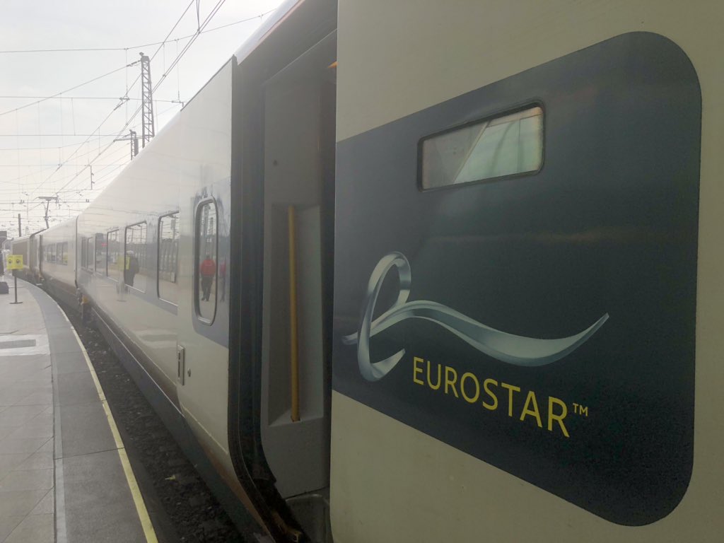 highspeedjv's tweet photo. Quick trip back to Ashford on #Eurostar #ES9153 A completely un-refurbished set #traintravel https://t.co/g4cNKRAT5P
