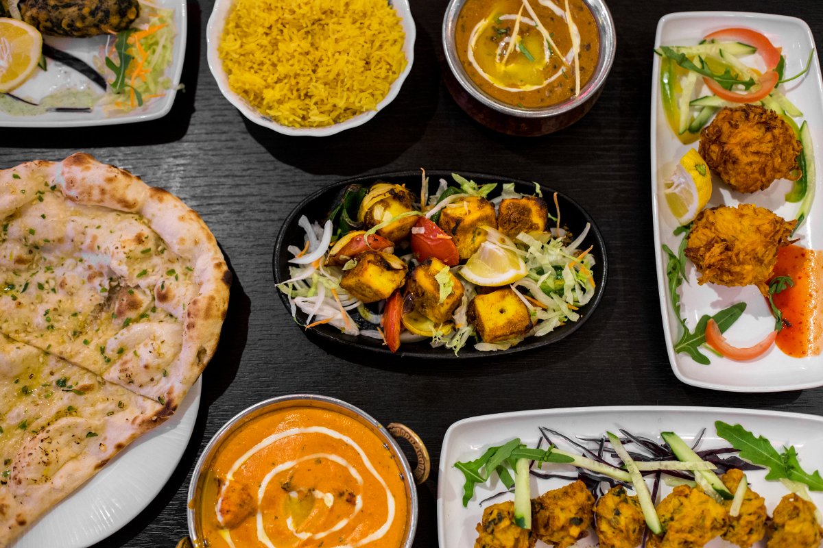 aromas restaurant tweet media