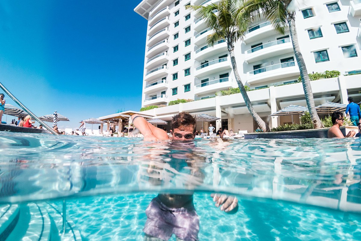 TheVanderbiltSJ's tweet photo. Hold your breathe...let go of everything else! Dive into the weekend! Photo by: @Bebichurch #VanderbiltLife #FridayFeeling #Wanderlust #FridayMotivation https://t.co/rUGUwDBr7J