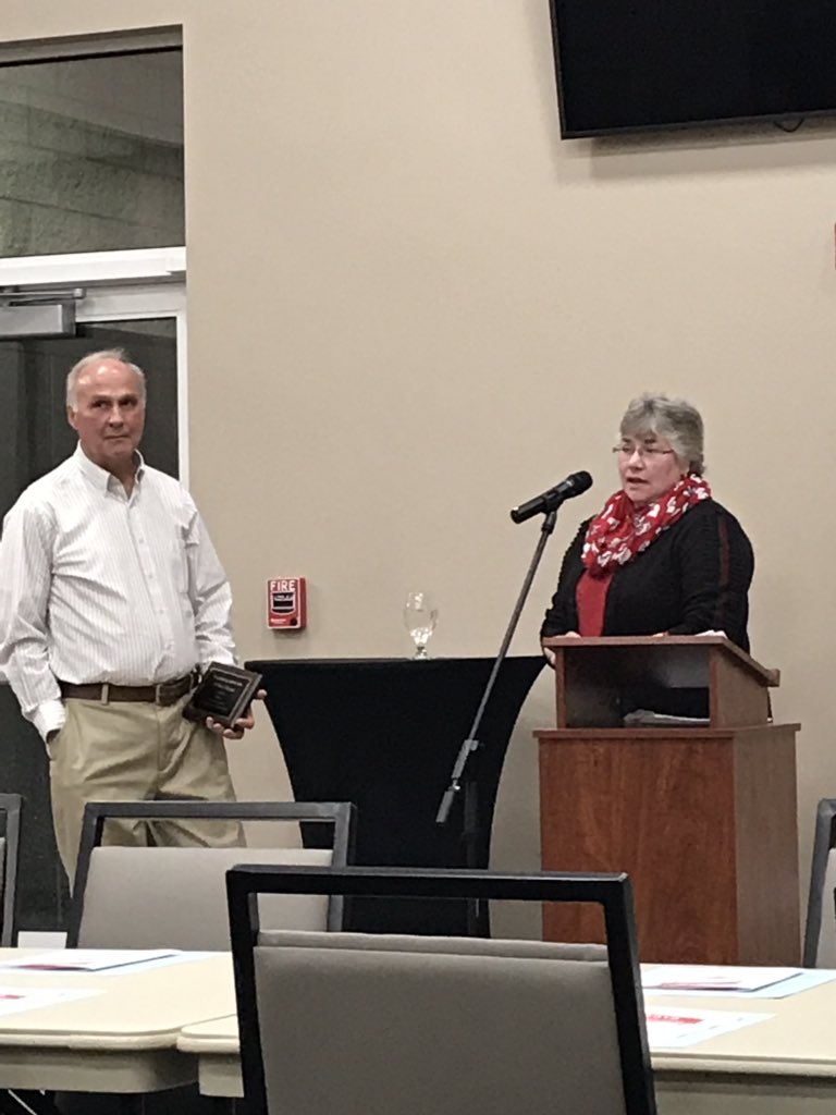mishicotag's tweet photo. Proud of #wilfert farms a #mishicot proud #family #vegetable farm for being recognized by the UW Ag Alumni of #Manitowoc county https://t.co/TAxLrtGy1S