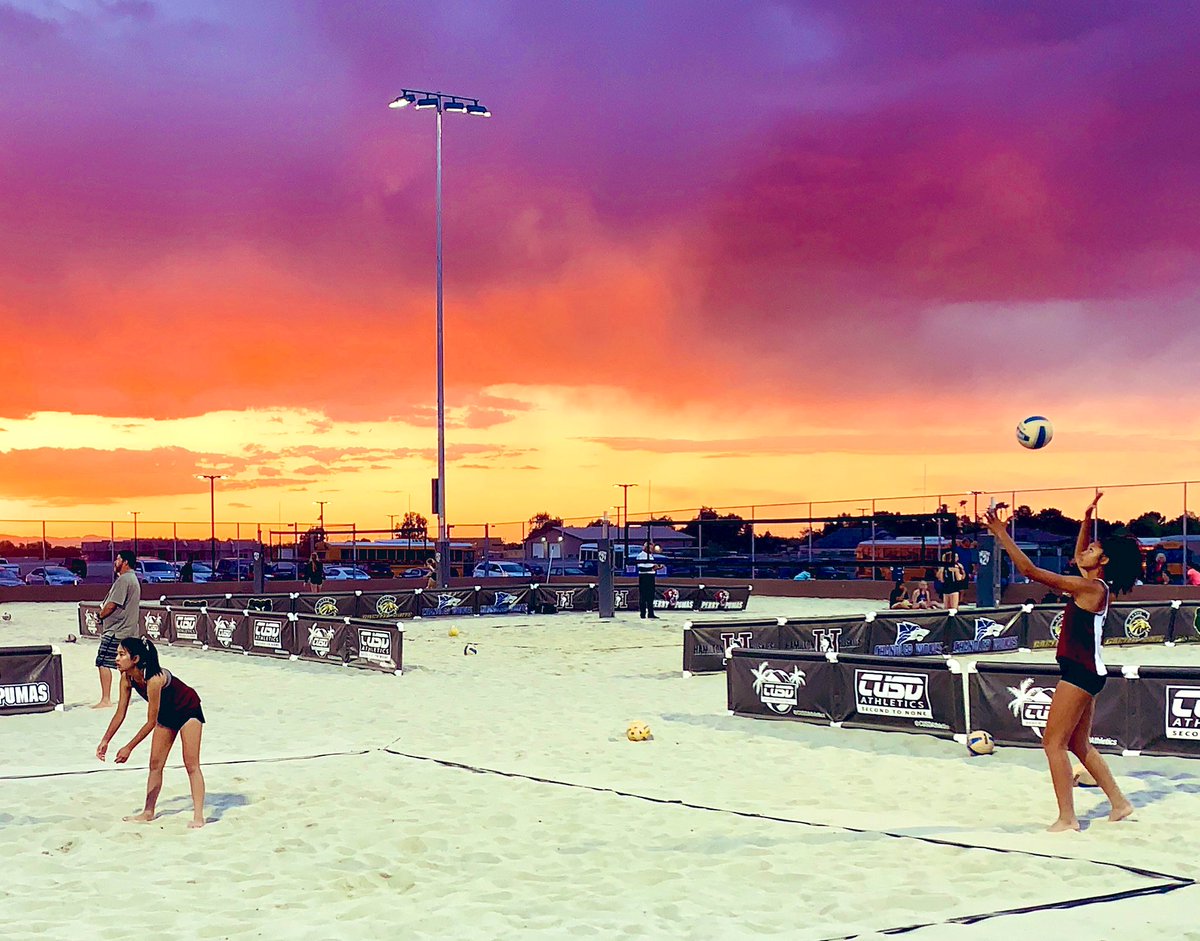 CUSDAthletics's tweet photo. CUSD Beach Volleyball!
CUSD Athletics-Second to NONE! 
 
#Tru #UnderTheLights https://t.co/RizbSAhCFR