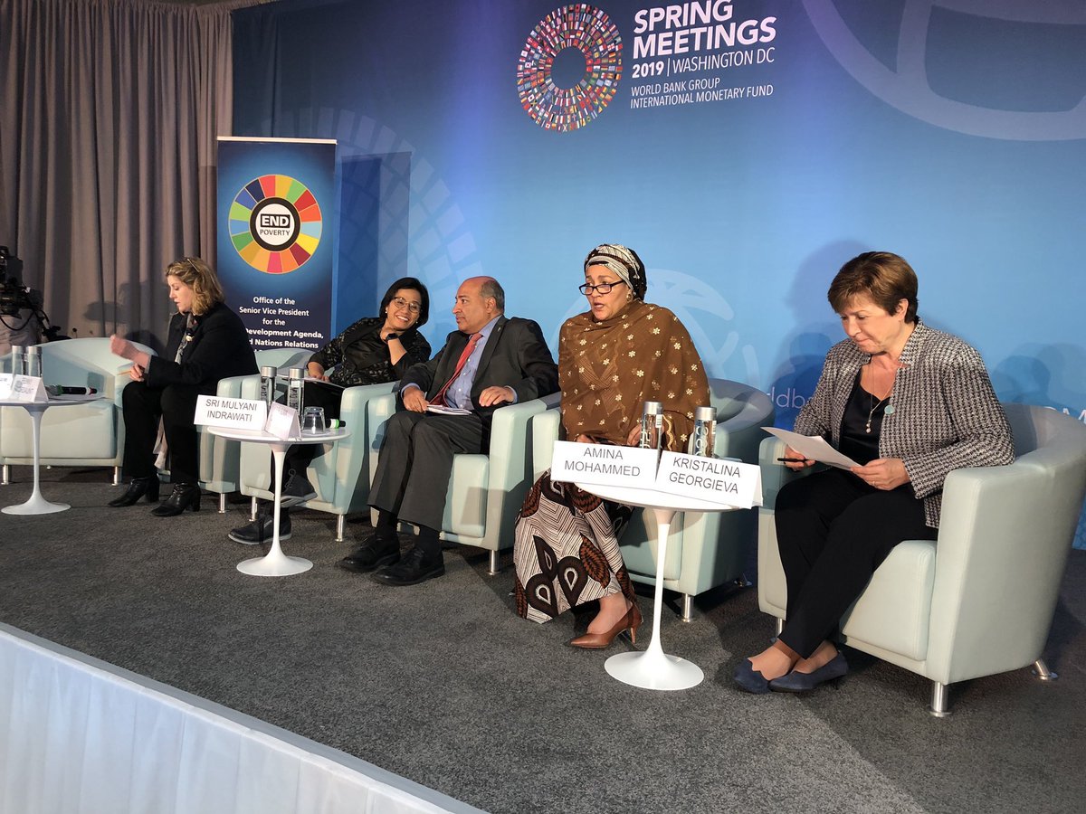 AminaJMohammed's tweet photo. Multilateral institutions like the @WorldBank &amp; @IMFNews need to work together with governments, private sector &amp; civil society, to deliver the Sustainable Development Goals #SDGs. Esp. at a time when global risks are rising, we need collective action. #WBGMeetings https://t.co/RiEbWFLvvE