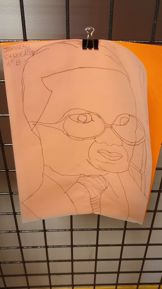 hommage #aimeCesaire au collège Aimé Césaire de #FortDeFrance #emc #memoire <a href="/CircoFdF1/">Circo FORTdeFRANCE 1</a>