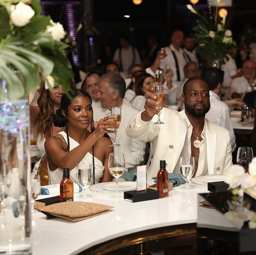 FDFMedia's tweet photo. Cheers to the weekend 🥂 https://t.co/C0hgzwmHTJ