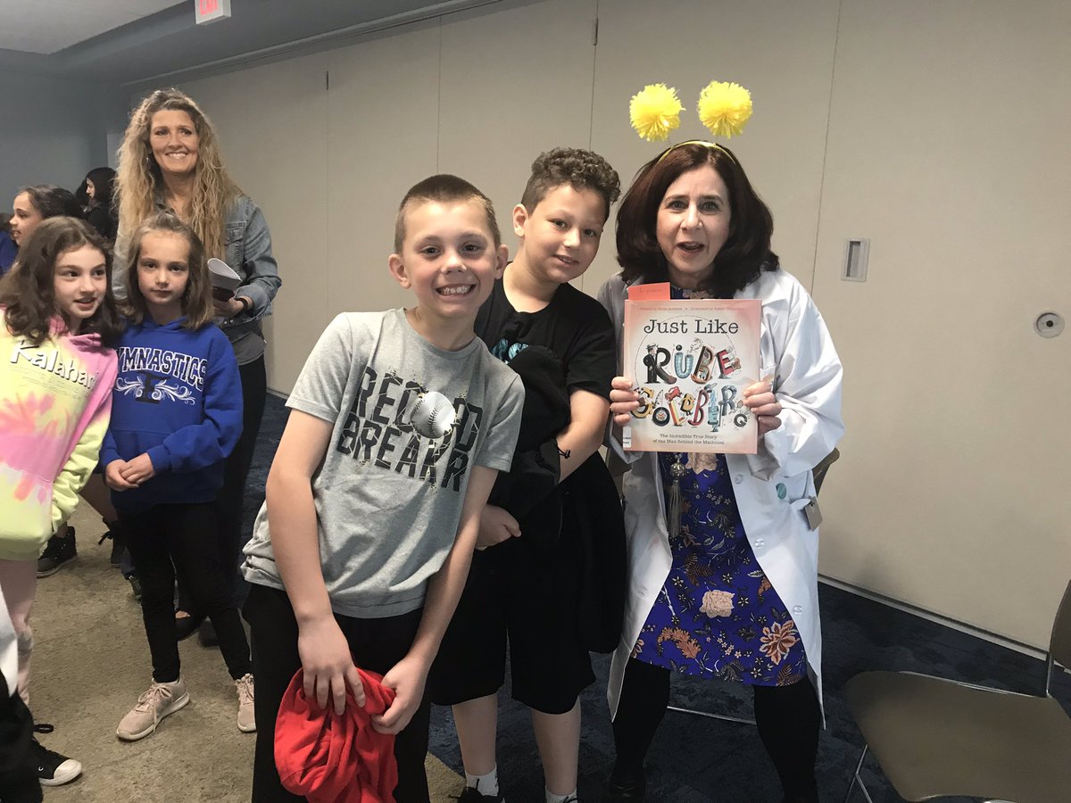 Thank you <a href="/paBAPL/">BAPL</a> and <a href="/sarah_aronson/">Sarah Aronson</a> for the wonderful visit today! We can’t wait to dive into our books and dreams with gusto <a href="/AsaPackerBASD/">AsaPacker</a> !