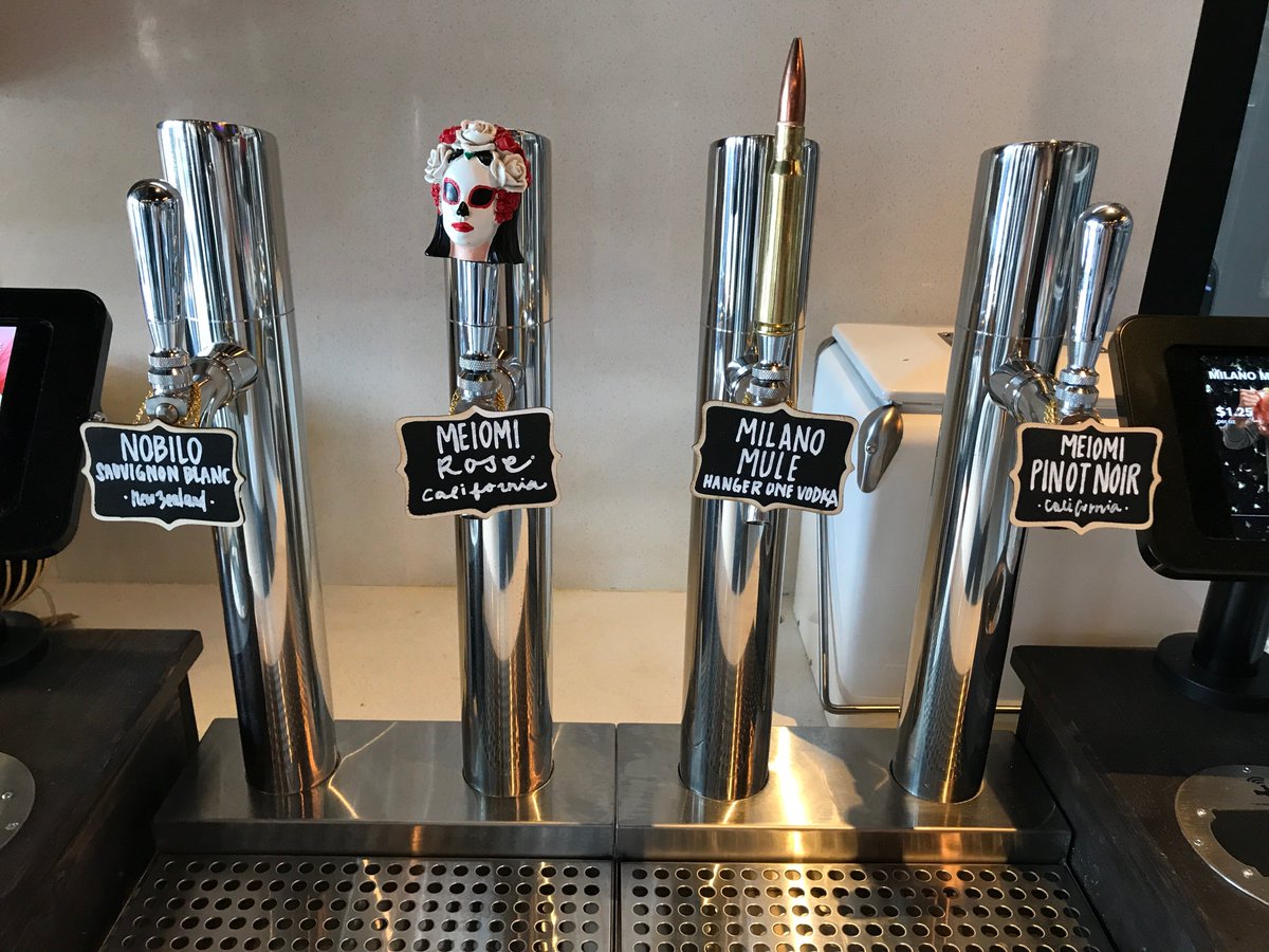 fabioviviani's tweet image. New @BomboBar is opening up on 4/15 in Old Town CHICAGO !! 🍩🔥
⠀⠀⠀⠀⠀⠀⠀⠀⠀
1529 North Wells Street in Old Town Chicago...don’t miss out !!! 😎
⠀⠀⠀⠀⠀⠀⠀⠀⠀
#BomboBar #DonutLife #OldTownChicago #AnotherOne #BOOM