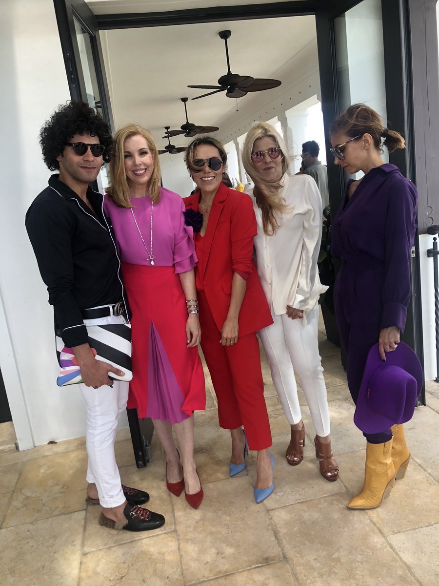 raquelorozcog's tweet photo. #RaquelOrozco #resort19 #miamifashion https://t.co/9EQVjcxaRO
