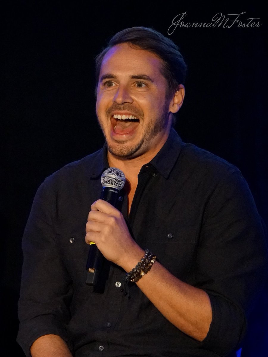 MWhiteShelley's tweet photo. Q&A with @Itsmichaelmay @TheRealJacksonB and @BrettClaywell during @EyeCon3000 #OTHx convention last month. Brett had the best smiles!
#oth #onetreehill #treehill #ravens #wilmingtonnc #RTTHx #RTTH https://t.co/eeuaRGnimK