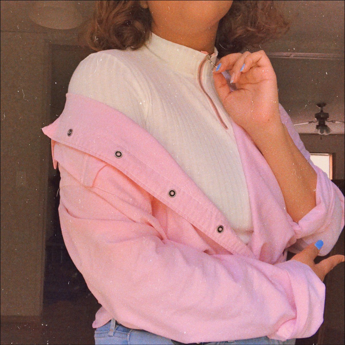 pearlsknj's tweet photo. #PinkWithLove 
#PinkForPersona 
@BTS_twt 
pretty in pink 💞 https://t.co/2tSjZxHS25