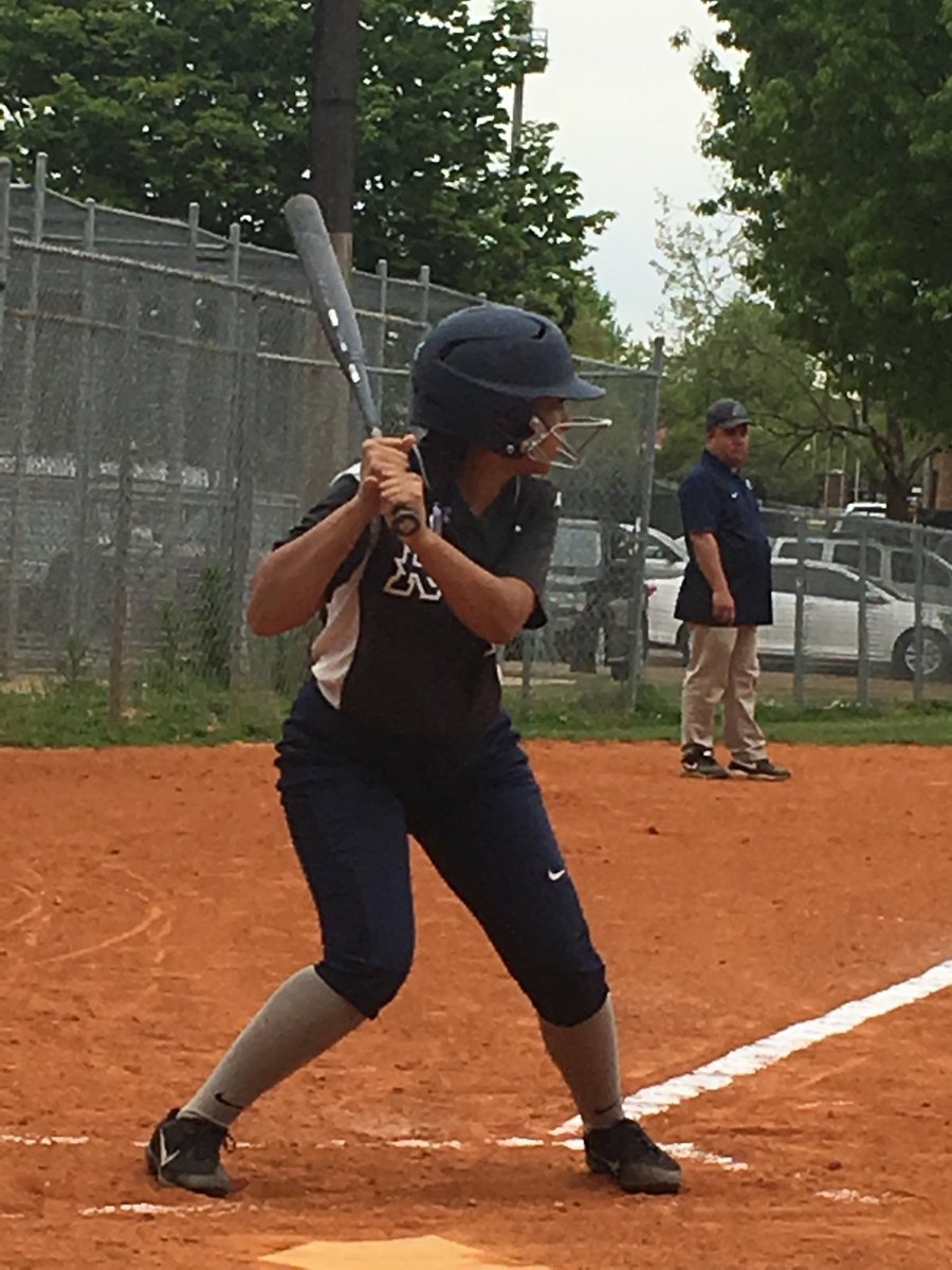 RRaidersSB's tweet photo. It’s Friday and it’s softball =fun day! ❤️🥎❤️ #RAISEtheR #RAIDERSon Garth https://t.co/fGceTl4weg
